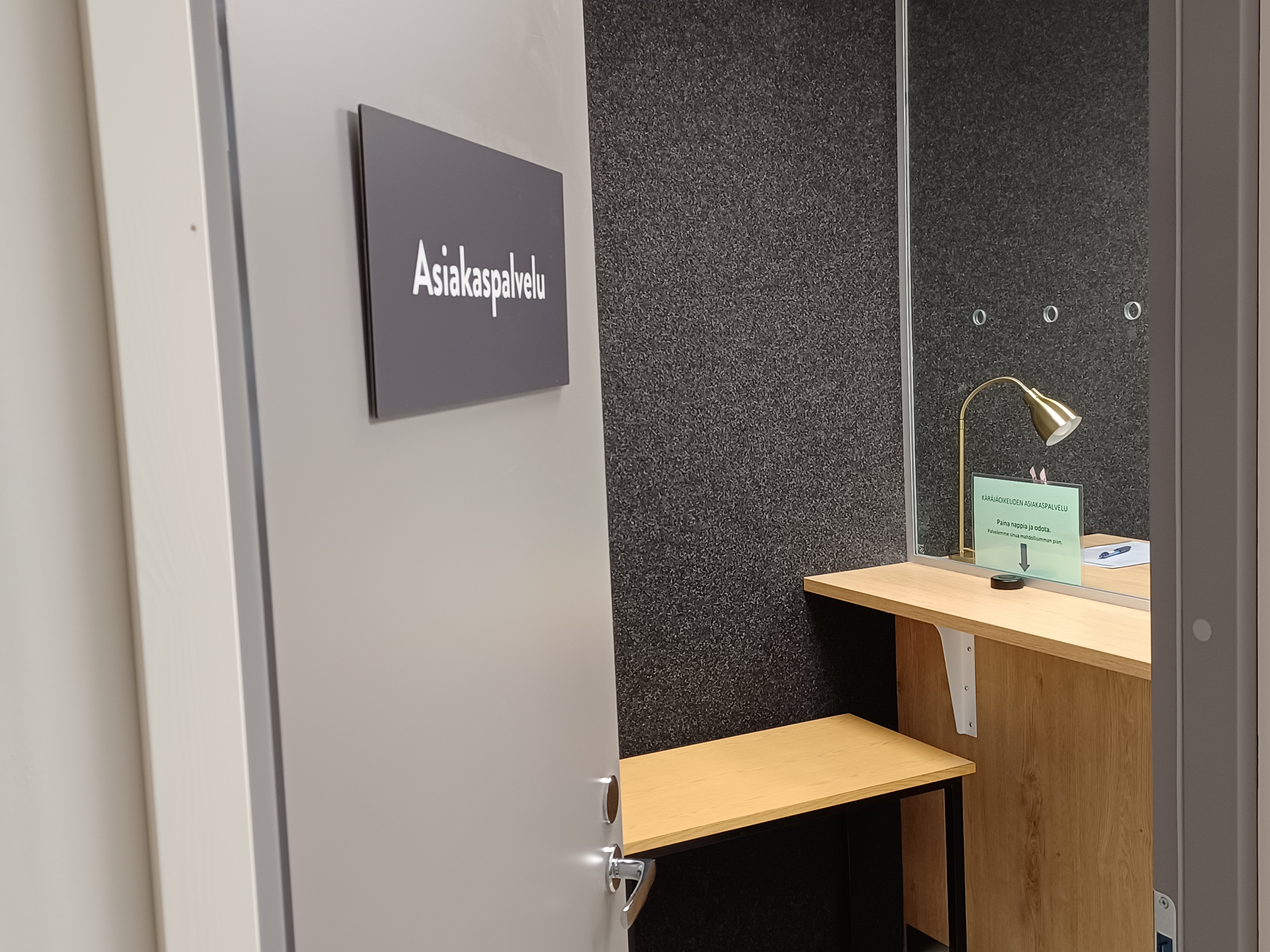 Käräjäoikeuden asiakaspalvelutila